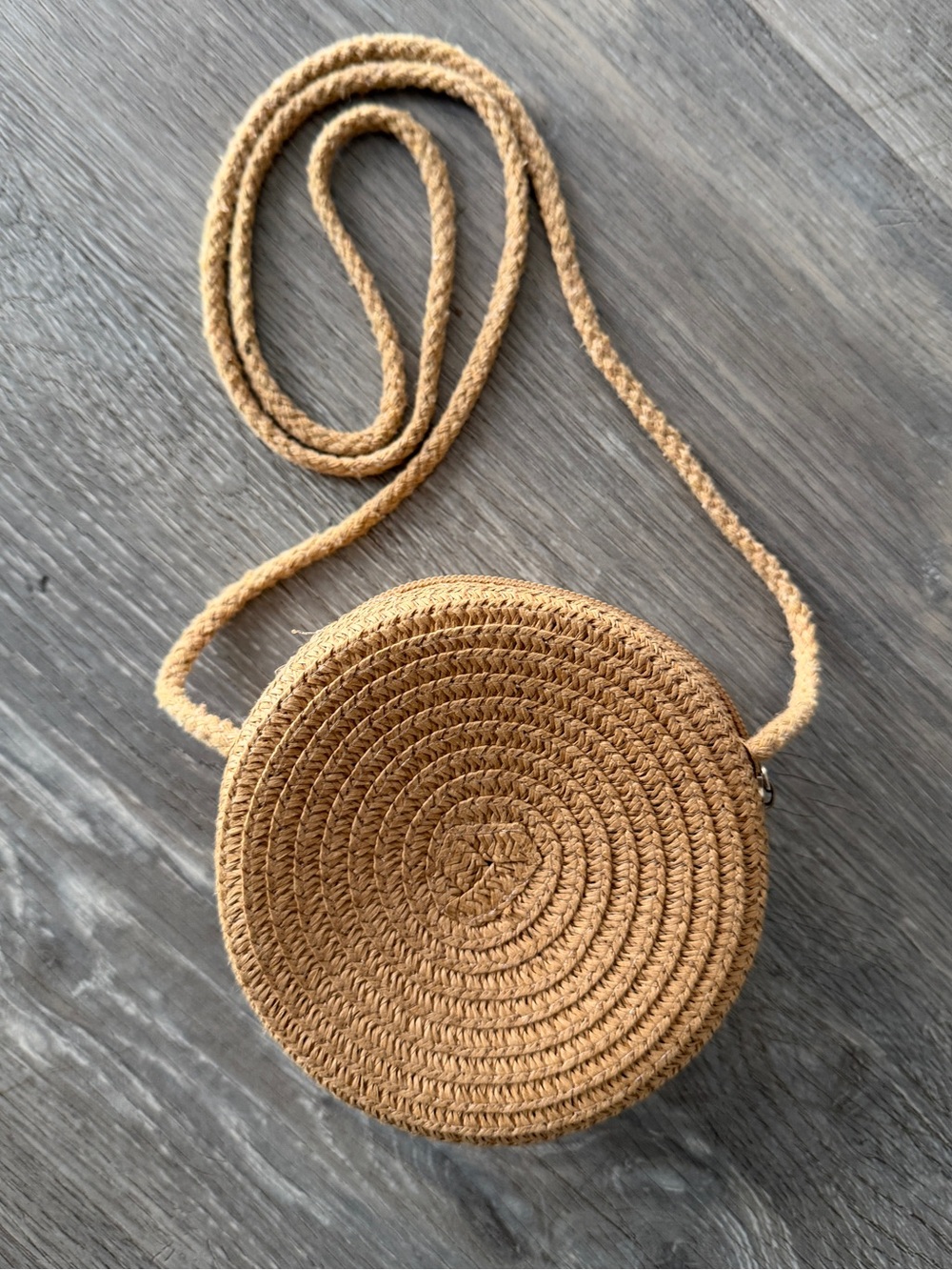 Round Woven Straw Crossbody Bag Mini Boho Circle Purse Tan